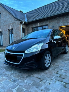 Peugeot 208 like 1.2benzine gekeurd voor verkoop