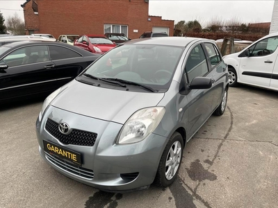 Toyota Yaris 1.0 VTT-i Terra **1 jaar Garantie**