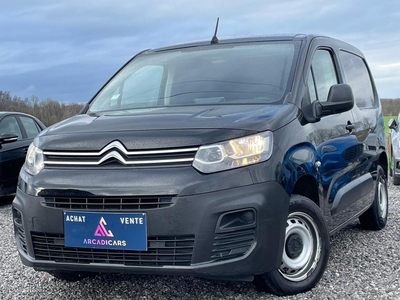 Citroën Berlingo Benzine / CarPlay / 3 zit / Gps pro