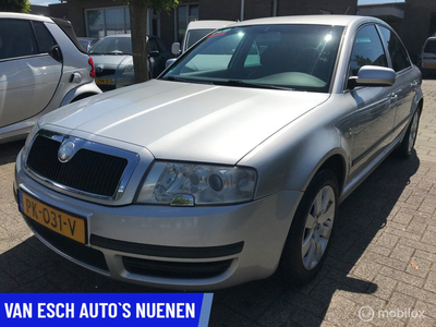 Skoda Superb - 2.8 V6 Comfort 322.DKM AUTOMAAT LEDER MOTOR DEFECT