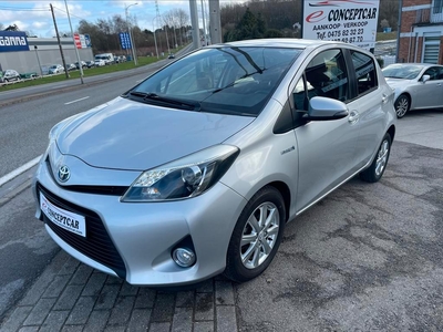 TOYOTA YARIS HYBRID // 45400 kms // GARANTIE.