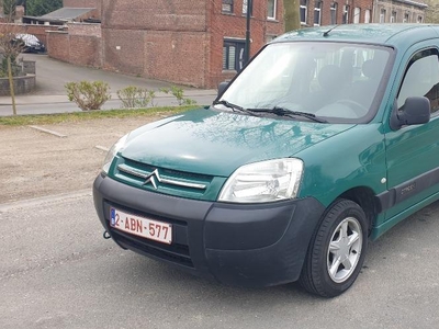 Citroen Berlingo 1.4 essence • Prete a immatriculée