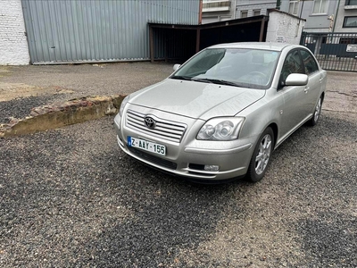 Toyota avensis 2.0 automaat