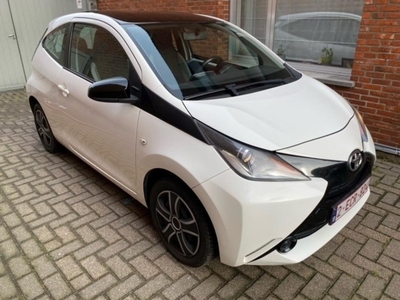 Toyota Aygo 2015 - Euro 5 - 3 deurs - airco - 1j garantie