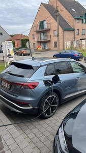 Audi Q4 etron 40 s line