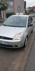 Ford fiesta 1.3 benzine bouwj 2004 km 101.000