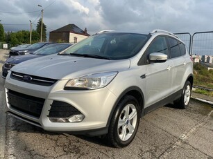 Ford Kuga !!! MARCHANDS UNIQUEMENT !!!