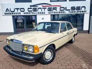 Mercedes-Benz 240d Top conditie originele staat