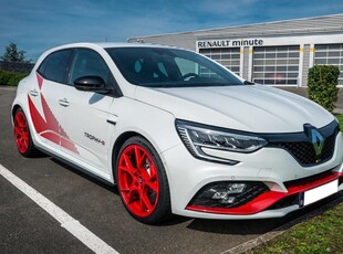 RENAULT Mégane 4 RS Trophy ph2 + FUJILIGHT + PS4S