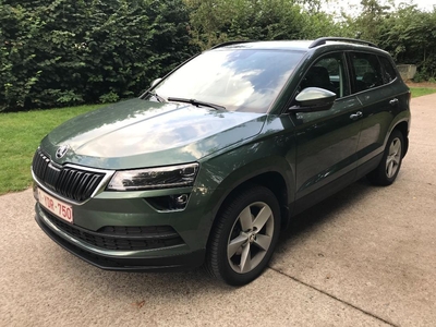 Skoda Karoq 1.5 benzine 24000 km. fuul option