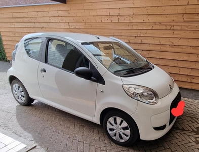 Citroen C1 in nieuwstaat!