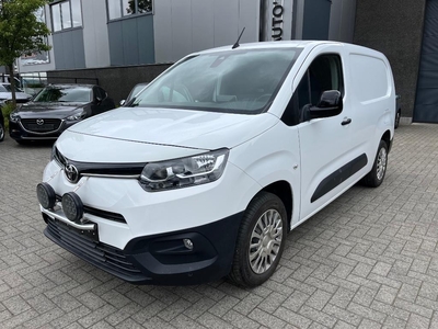 Toyota ProaceCity BENZINE LENGTE2 NAVIGATIE AIRCO 3 ZIT E 6D