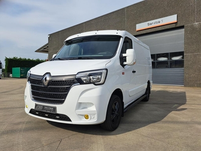 Renault Master wit L1H1 132 kw 25.500 euro excl. btw.