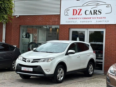 TOYOTA RAV4 2.0D 124PK ///NAVI / CAMERA / KEY LESS GO///