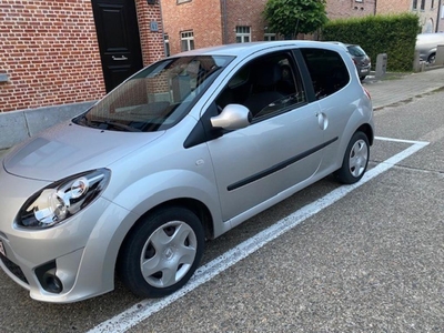 mooie renault twingo 1200cc benzine--al controlevrij