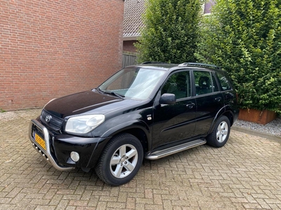 Toyota RAV4 2.0-16V VVT-i Sol