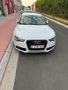 Audı A5 sline wagen heeft een sleutel