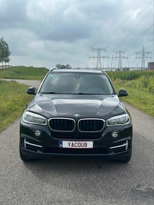 BMW X5 drive 30