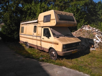 Fiat iveco mobilhome camper foodtruck om te restaureren