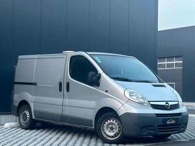 Opel Vivaro 2.0 Cdti / Bj 2010 / Km 220.000 / Euro4