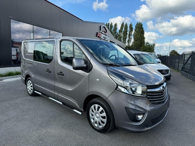 Opel Vivaro 5pl lichte vracht Bi Turbo trekhaak camera pdc