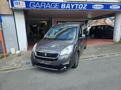 Peugeot Partner 1.6 benzine met 47.000 km 1e eig