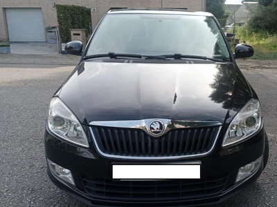 Skoda fabia 1.2 benzine Bj 2015 175000km Airco