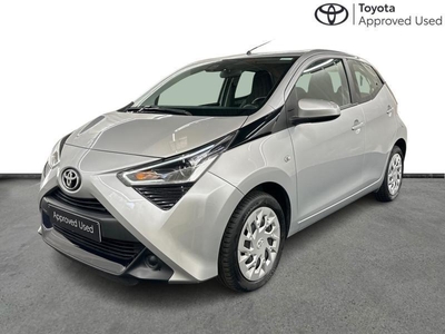 Toyota Aygo x-play2 & carplay ACTION STOCK