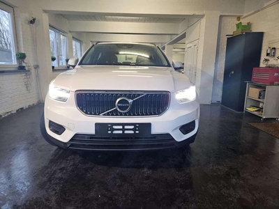 Volvo XC40 1.5i T3 Momentum*NAV EURO6D-TEMP (bj 2018)