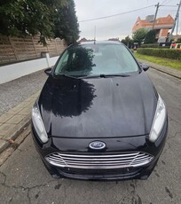 Ford fiesta noir