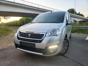 Peugeot Partner *100pk Euro6 * 3zit * navi * cruisecontrol*