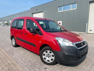 Peugeot Partner 1.6 Benzine – 5 zitplaatsen – 12M GARANTIE