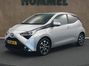 Toyota Aygo 1.0 VVT-i X-Cite - ORIGINEEL NEDERLANDSE AUTO - APPLE CARPLAY - CLIMATE CONTROL - 15 INCH LICHT METALEN VELGEN - ACHTERUITRIJCAMERA - LEDEREN STUUR - SNELHEIDSBEGRENZER - DAB RADIO