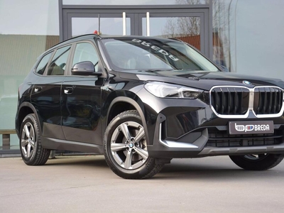 BMW X1 1.5iA sDrive18/ LED/ Widescreen/ Sportzetel/ Leder