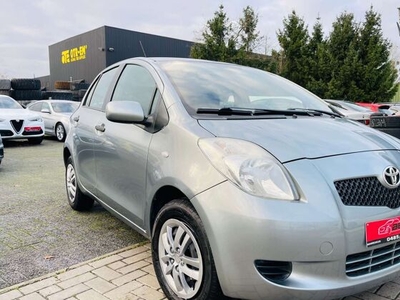 TOYOTA YARIS 1.0 VVT-i 1J Garantie 100.000KM