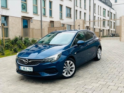 Opel Astra 1.5Turbo uit 2020