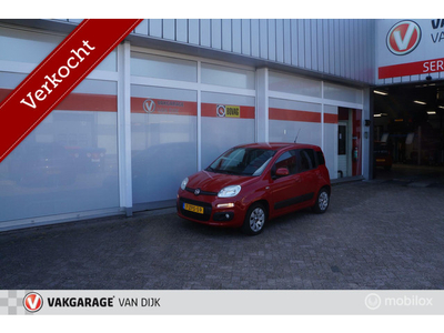 Verkocht. Fiat Panda 0.9 TwinAir Lounge Clima/Parkeersensoren/ Navi