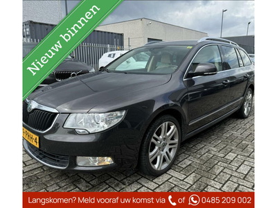 Skoda Superb Combi 1.8 TSI Elegance Business Line, leder, navi, clima, cruisecontrol, pdc, stoelverwarming, trekhaak, zeer nette staat, top onderhouden !!