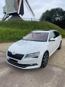 skoda superb combi 2.0 tsi 4x4 L&K 280 pk