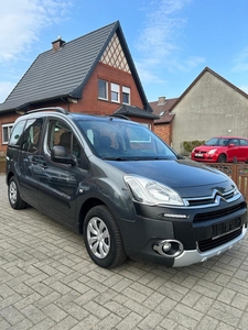 Citroën berlingo 1.6 benzine met airco heel proper