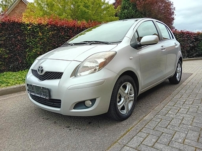 Magnifique petite Toyota Yaris 1.4d4d Euro5 de 2011