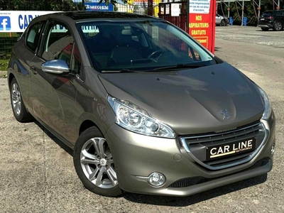 PEUGEOT 208 1.4 benzine 2012 PANO/GPS/CUIR/CLIM/JA16