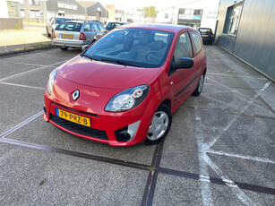 Renault Twingo 1.2-16V Authentique/3drs/1e EIG/ nap/ 1jaar APK/dealeronderhouden/distributieriem is vervangen/zeer nette auto