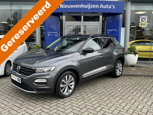 Volkswagen T-Roc 1.5 TSI Style | Navi | Elek achterklep | PDC |