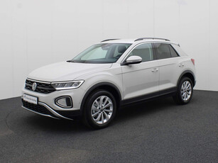 Volkswagen T-Roc Life Edition 1.0 85 kW / 115 pk 6 versn. Hand · Privatelease 433,- per maand! · Snel uit voorraad rijden! · Incl. Inruilvoordeel