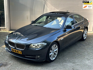 BMW 5-serie 528i High Executive l SChuifdak l Grootbeeld Navi l Xenon l Volleder Comfort Stoelen l Volledig Onderhouden l