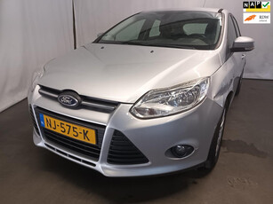 Ford Focus 1.6 TI-VCT Titanium - Rechter + Linker Zijschade