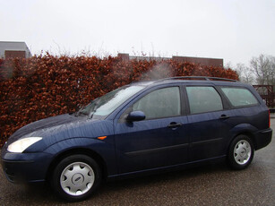 Ford Focus Station € 899