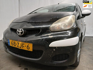 Toyota Aygo 1.0-12V Dynamic Navigator - airco - Export - Schade