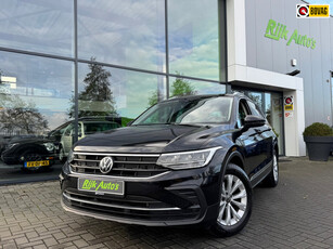 Volkswagen Tiguan 1.5 TSI Life * Camera * Cruise Control * Clima * Sfeerverlichting